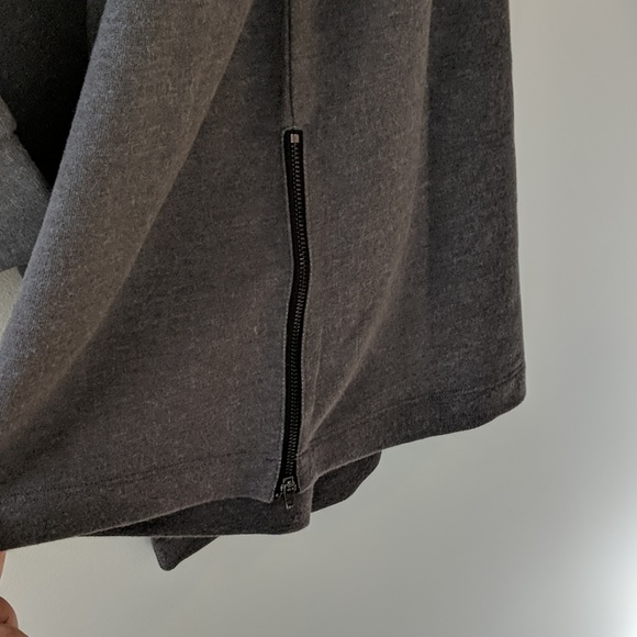 Lolë Sika Dress - Picture 4 of 8